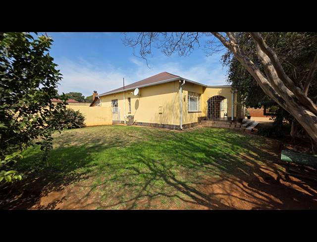 3 BEDROOM HOUSE FOR SALE IN BRAKPAN CENTRAL